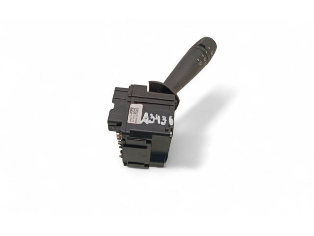 Ручка стеклоочистителей E1109568 Dacia Duster