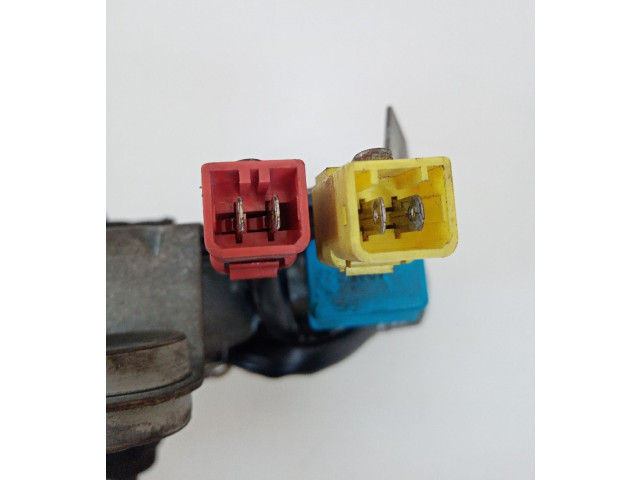 Моторчик заднего дворника 53005302, VALEO    Peugeot 306