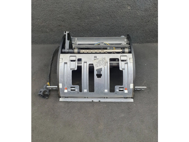 Дисплей    4E0857273F   Audi A8 S8 D3 4E