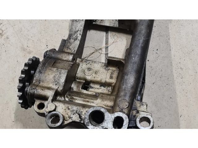 Масляный насос 7789838, 8706651032 BMW 5 E60 E61 3.0