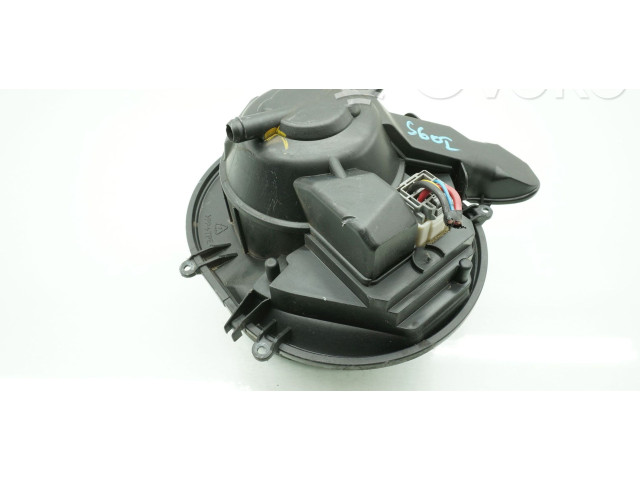 Вентилятор печки Volvo S60