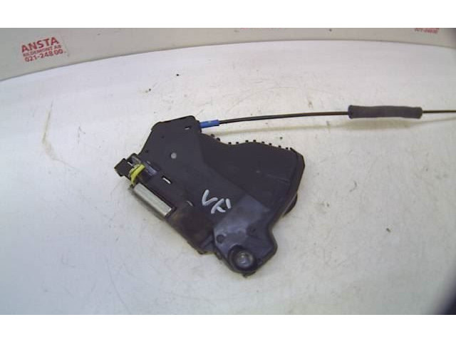 Двигатель центрально замка    Toyota Corolla Verso AR10