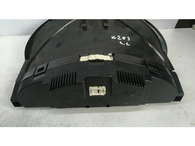 Přístrojová deska Mercedes-Benz C W203 2003 A2035401347