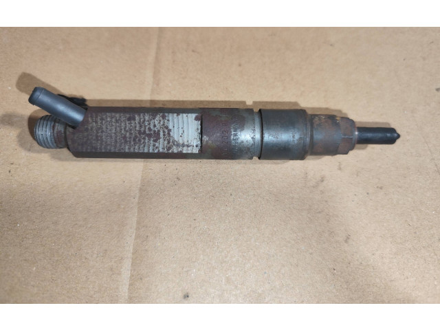 Форсунка 028130202p, 0432193696    Audi A3 S3 8L   