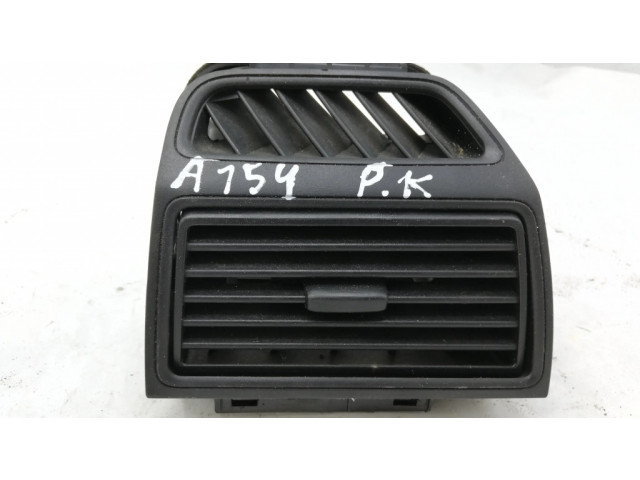 Боковая воздушная решётка