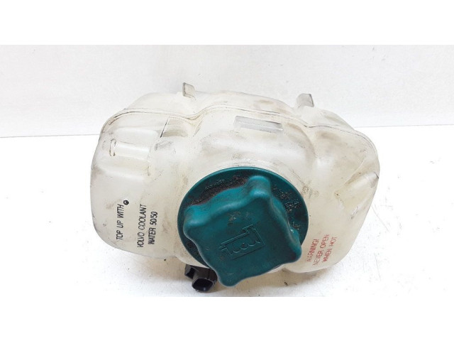 Расширительный бачок охлаждающей жидкости    