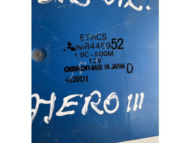 Pojistková skříňka MR445952, G8C500M Mitsubishi Pajero 2003