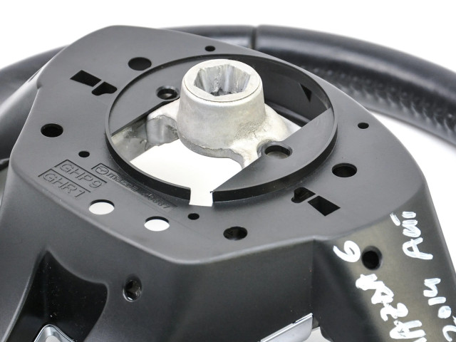 Руль Mazda 6  2013-2016 года GHR1-32-982A, GHR132982A      