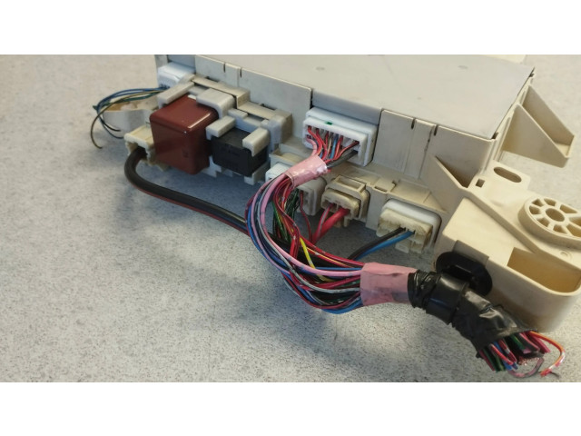 Блок предохранителей 8273050101, 2A280224 Lexus LS 430