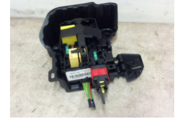 Блок предохранителей     Peugeot 2008 I    