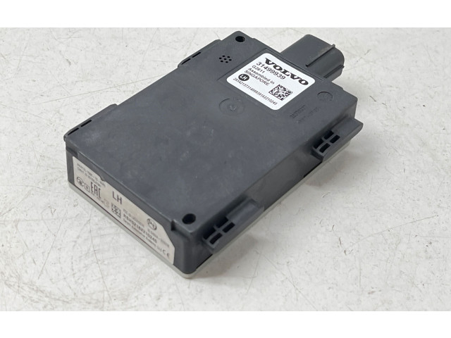 Датчик слепых зон 31499939, G2611   Volvo XC90