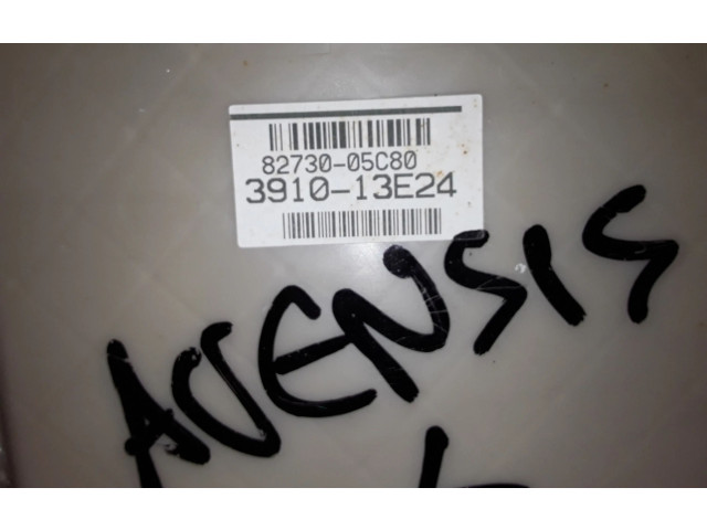Pojistková skříňka 8273005C80, 391013E24 Toyota Avensis T270 2013