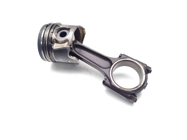  Поршень с шатуном D4204T D4204T  Volvo V50  