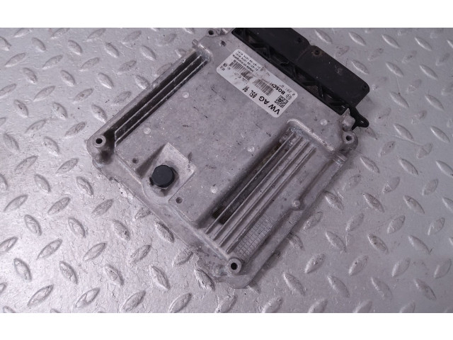 Блок управления двигателя 05L906022BN   Skoda Karoq