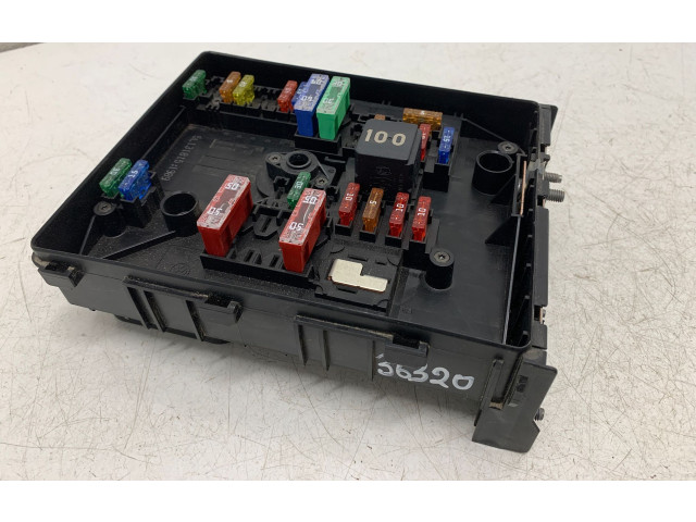 Блок предохранителей 1K0937125D, 1K0937629C   Volkswagen Caddy    