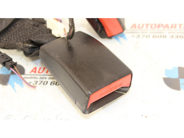 Задняя поясная пряжка