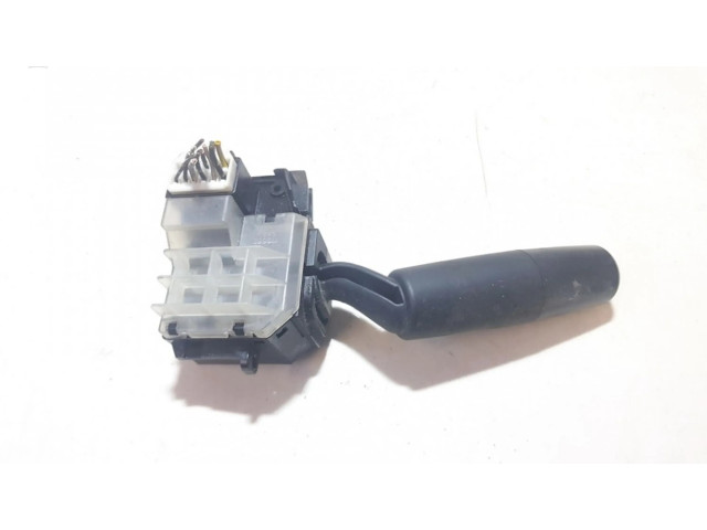 Ручка стеклоочистителей 17d682 Mazda 3 I