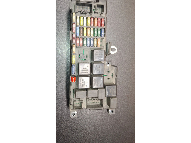 Блок предохранителей  518826003, 678449   Volvo XC90    