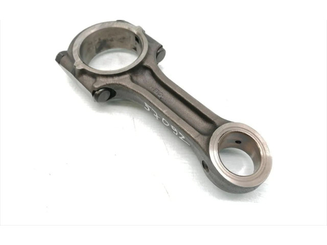 Шатун      KIA Carnival  