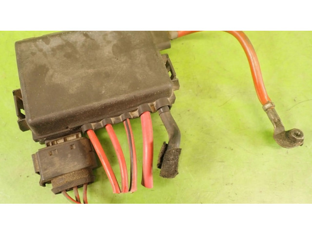 Блок предохранителей 1J0937550AB Volkswagen Bora