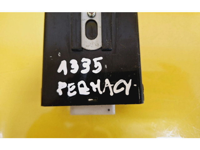 Блок управления ETS300220 Mazda Premacy