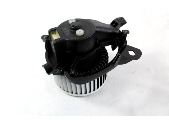 Вентилятор печки    77364953   Fiat Punto (199)