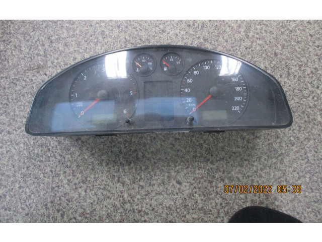 Přístrojová deska Volkswagen Transporter - Caravelle T5 2005 7H0920860E, 7H0920860E