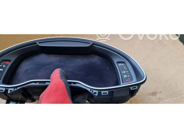 Přístrojová deska  Audi Q7 4M 2017 4M0920790B, 0263720415  