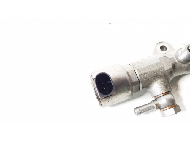 Vstřikovací lišta A6510700495 Mercedes-Benz E C207 W207 pro naftový motor 2.2 651911