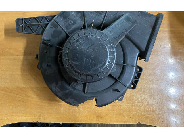 Вентилятор печки    6Q1820015C   Volkswagen Polo IV 9N3