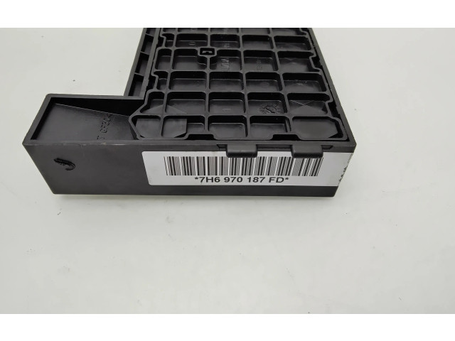 Pojistková skříňka 7H6970187FD Volkswagen Transporter - Caravelle T5 2006