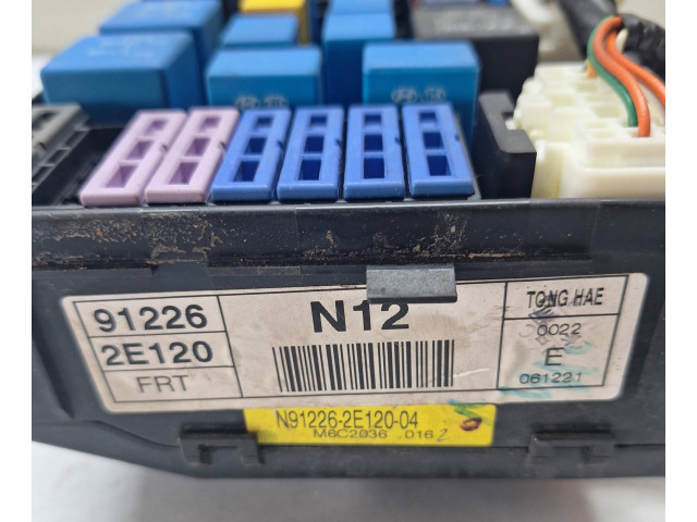 Pojistková skříňka 91226-2E120, 2E120 Hyundai Tucson JM 2008