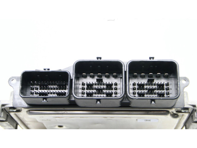 Блок управления двигателя 9807885980 Peugeot 2008 I