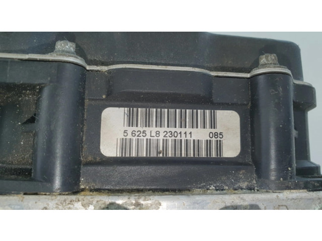 Jednotka ABS 8K0907379BG, 8K0614517EE Audi A4 S4 B8 8K 2010