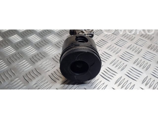 Píst    Citroen Berlingo     