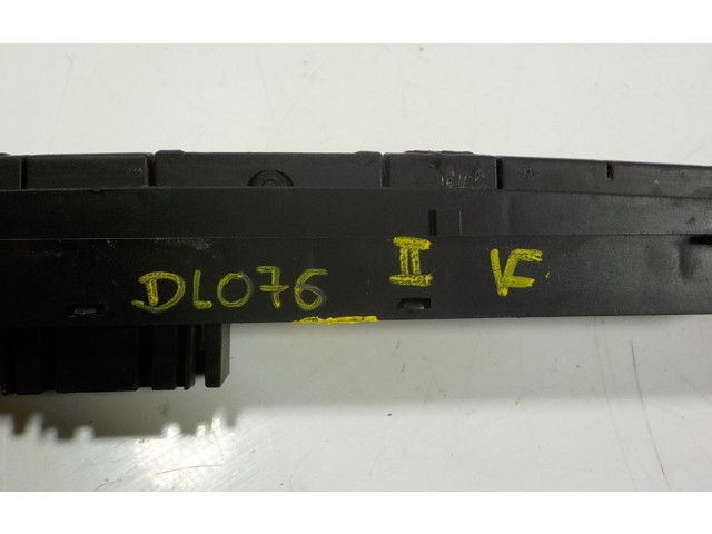 Блок управления 56050773AC, P56050136AE   Jeep Commander