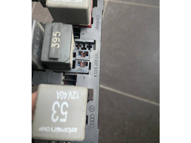 Блок предохранителей 1T1937503A Volkswagen Touran I