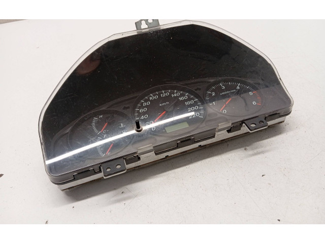 Přístrojová deska Mazda Premacy 2001 CB16B