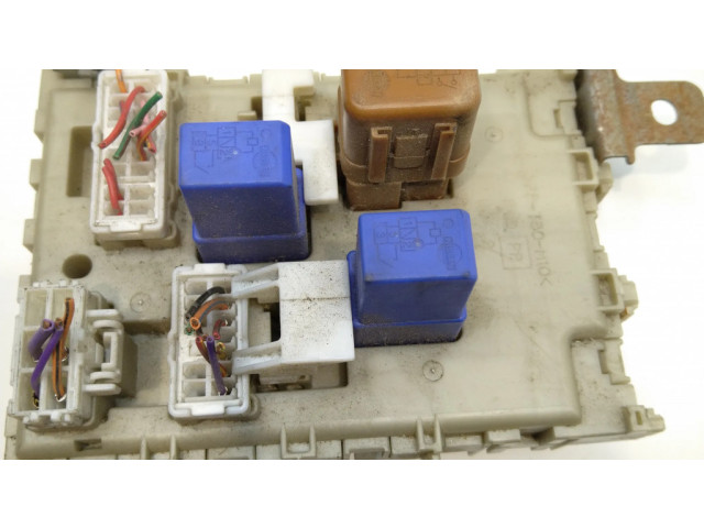 Pojistková skříňka 243503Y5000804991 Nissan Maxima 2001