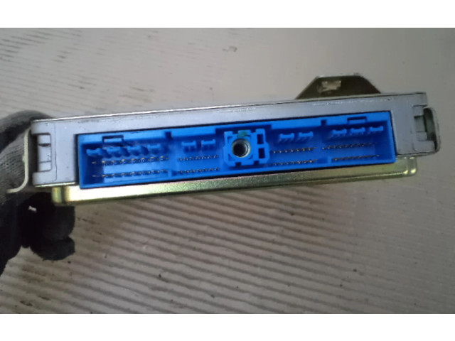 Řídící jednotka Nissan Serena 1994