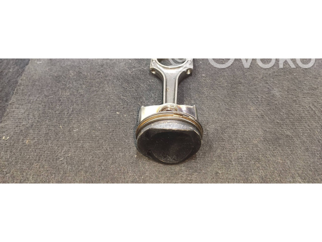  Поршень Caxc 0822363R  Skoda Superb B6 (3T)  