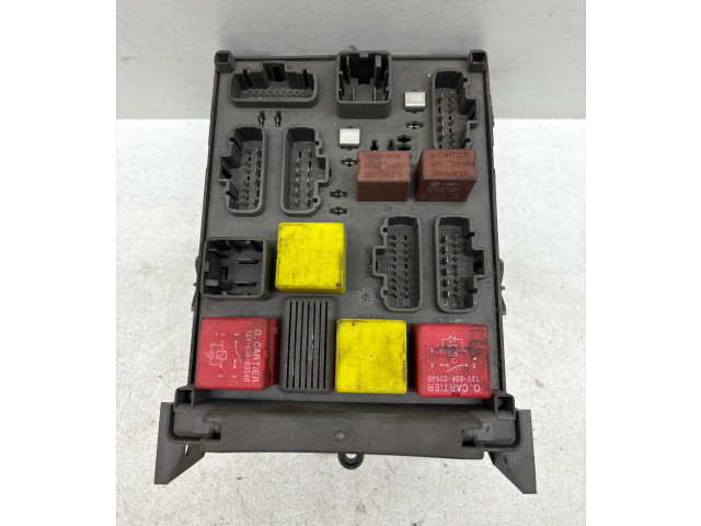   Pojistková skříňka 8200283817, 8200004201E   Renault Vel Satis 2002