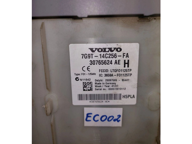 Блок предохранителей 30765624AE, 7G9T14C256FA Volvo V70