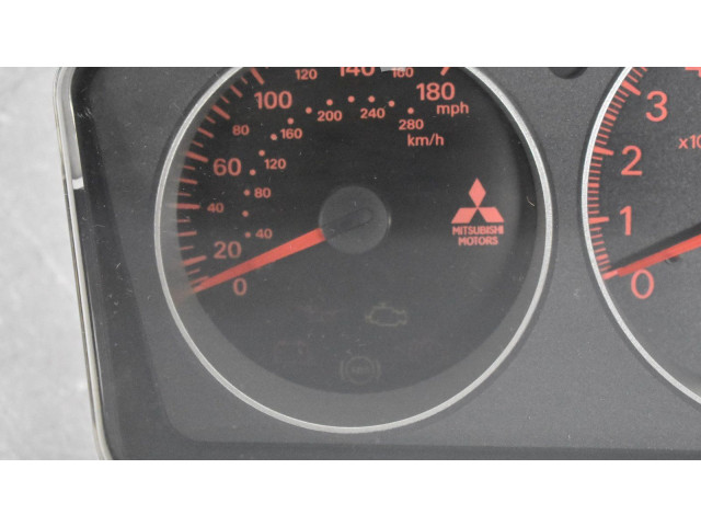 Панель приборов Mitsubishi Lancer