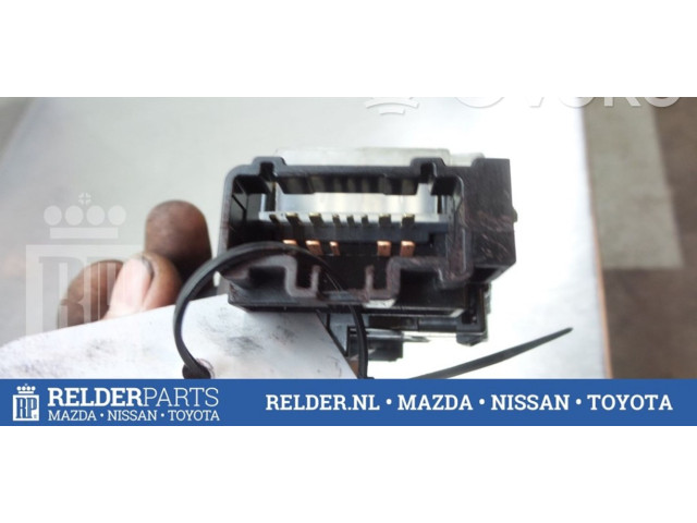 Переключатель дворников    Toyota Corolla Verso AR10