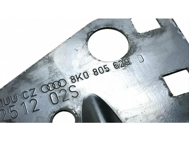 Другая деталь отсека двигателя