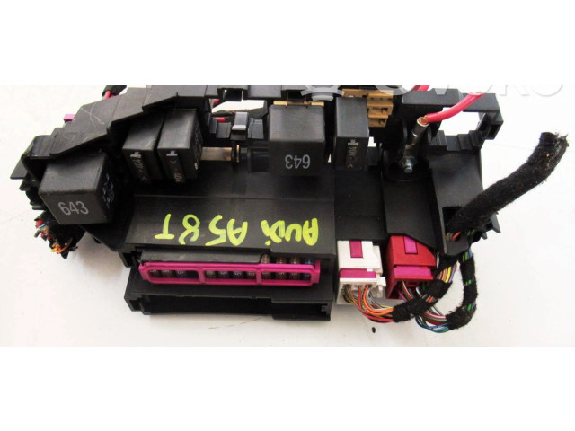 Pojistková skříňka 8K1937503 Audi A5 Sportback 8TA 2010