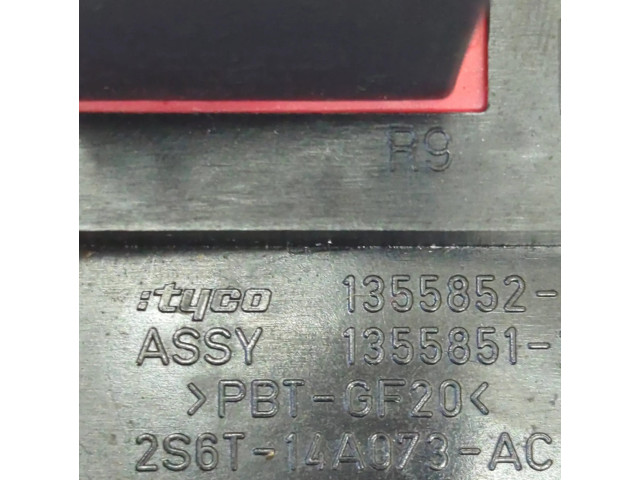 Блок предохранителей 2S6T14A073AC, 13558511 Ford Transit - Tourneo Connect