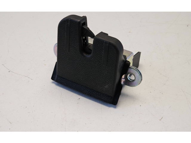 Замок багажника 5G6827505B    Volkswagen Golf VII 2013 - 2019 года