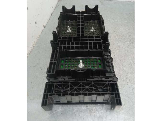 Блок предохранителей 68264536AB Jeep Cherokee